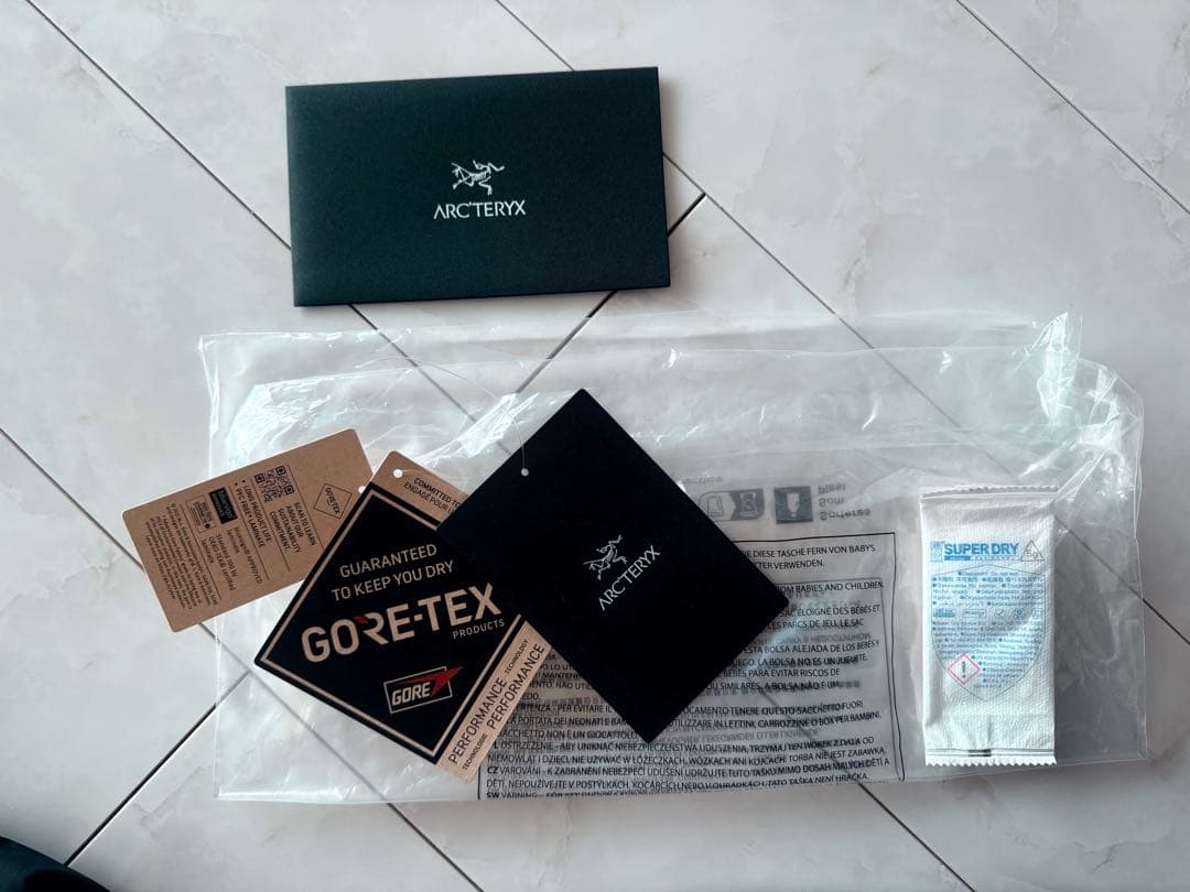 ARC'TERYX ベータジャケット Black メンズ XS