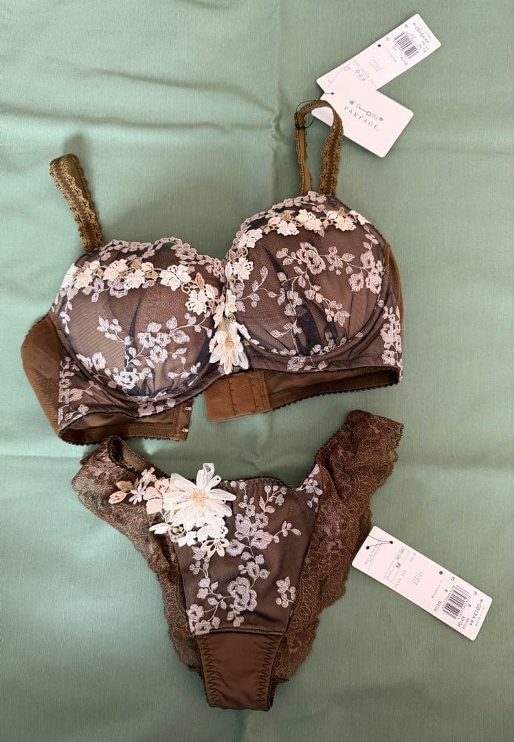 ワコール　パルファージュF70セットアップ　3セット