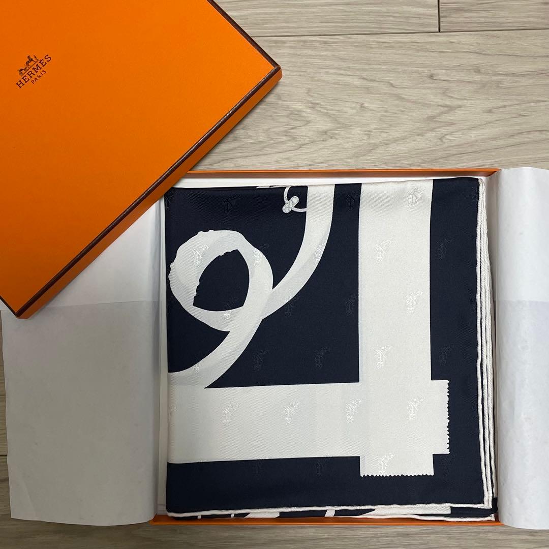 ☆新品タグ付☆エルメス Hermes カレ90 すべてはカレの中に　ネイビー