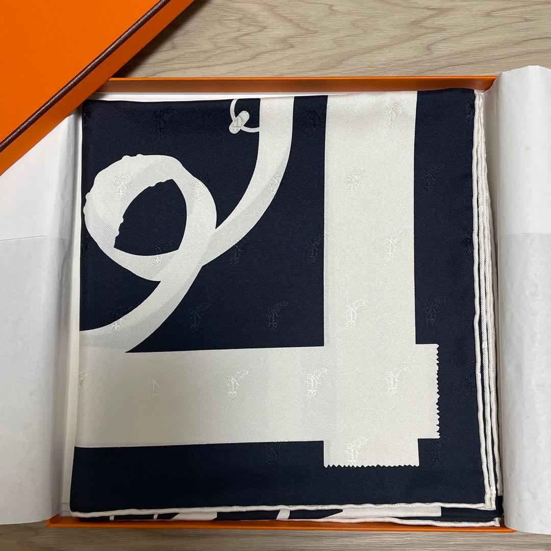 ☆新品タグ付☆エルメス Hermes カレ90 すべてはカレの中に　ネイビー