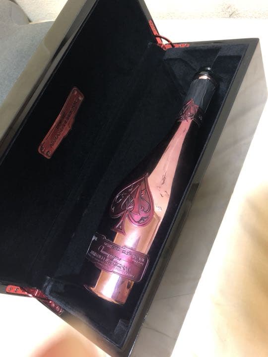 アルマンド ドゥミセック ケース付き