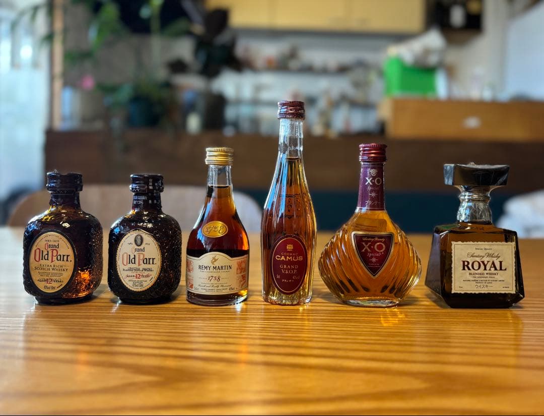 【値下中】洋酒 ミニボトル まとめ売り 11本セット 古酒 未開栓 コレクション