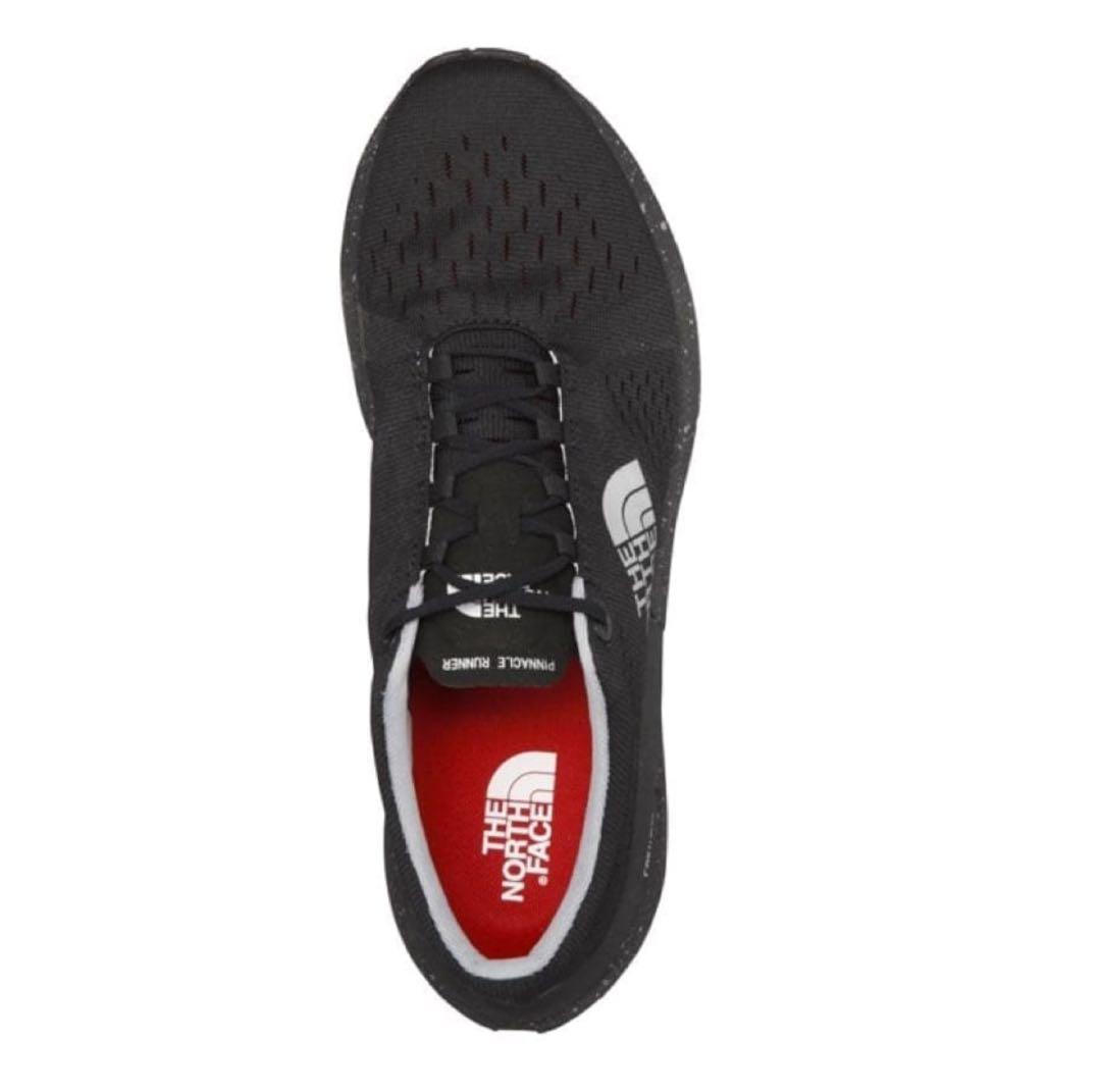 新品未使用　ザ・ノース・フェイス ピナクルランナープログレッシブ　27.5センチ