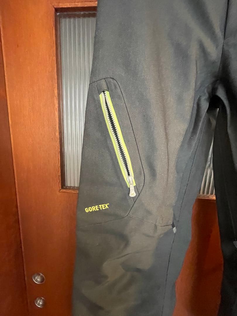 Burton ak 2LGORE-TEX STAGGERジャケット パンツS