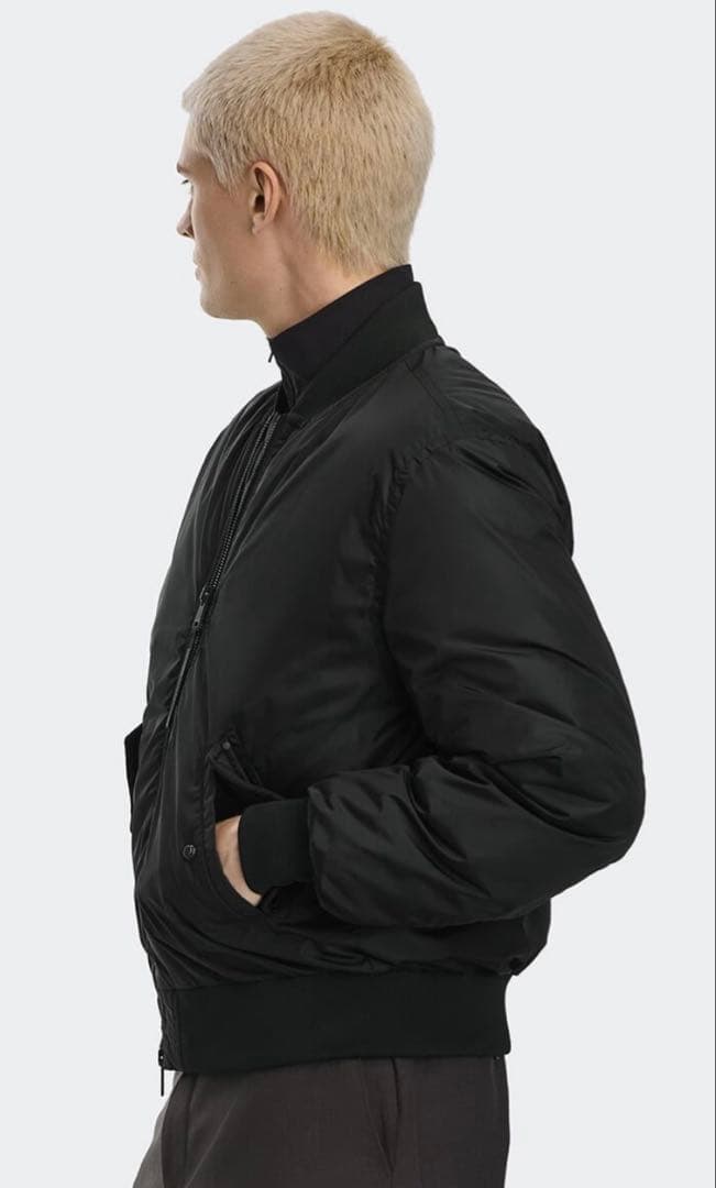 カナダグース　ロカルノボンバー