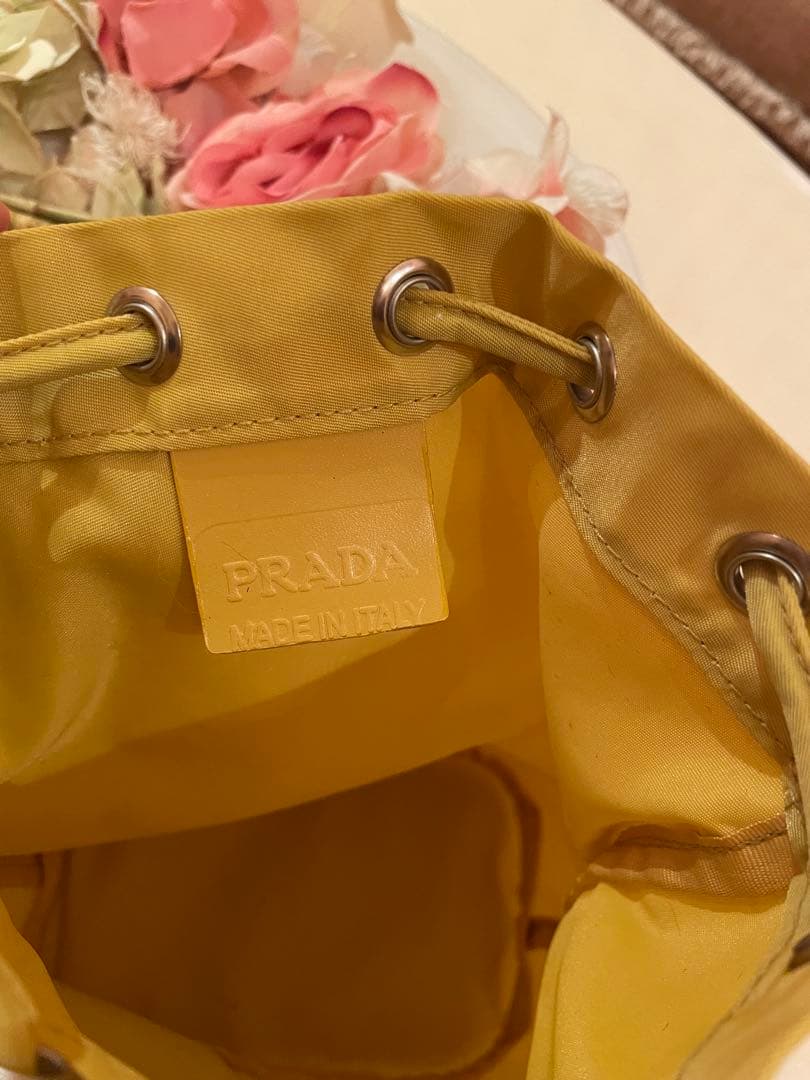 PRADA❣️イエロードローストリングポーチ‼️新品未使用❣️極美品‼️レアカラー❣️