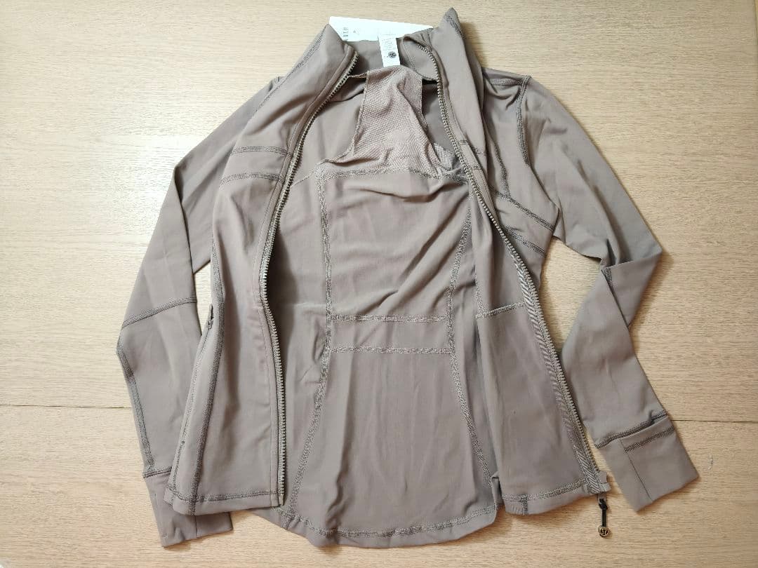 Lululemon ジッパー付きジャケット