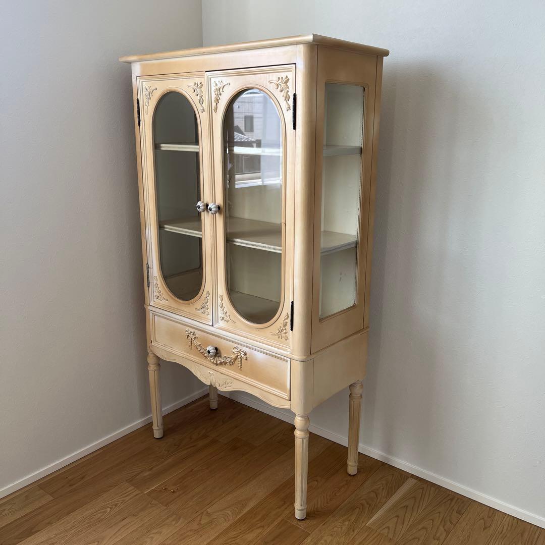 アンティーク　ガラス扉付きディスプレイキャビネット