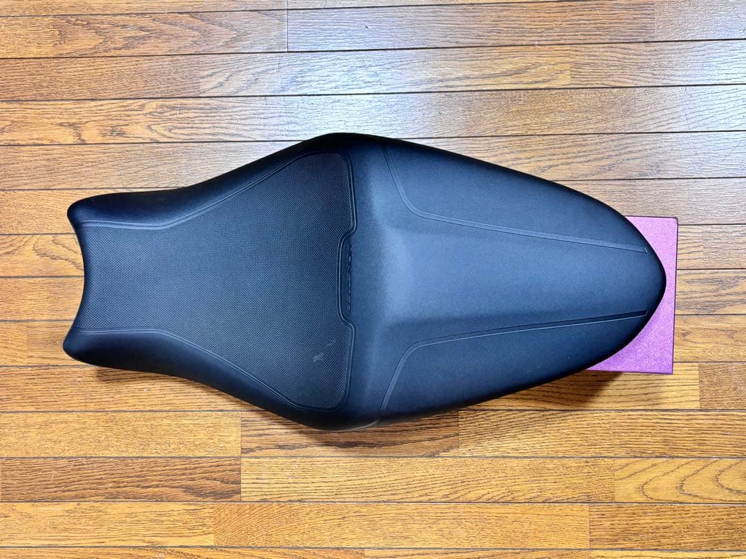 【未使用】ドゥカティ モンスター821前期型ノーマルシート