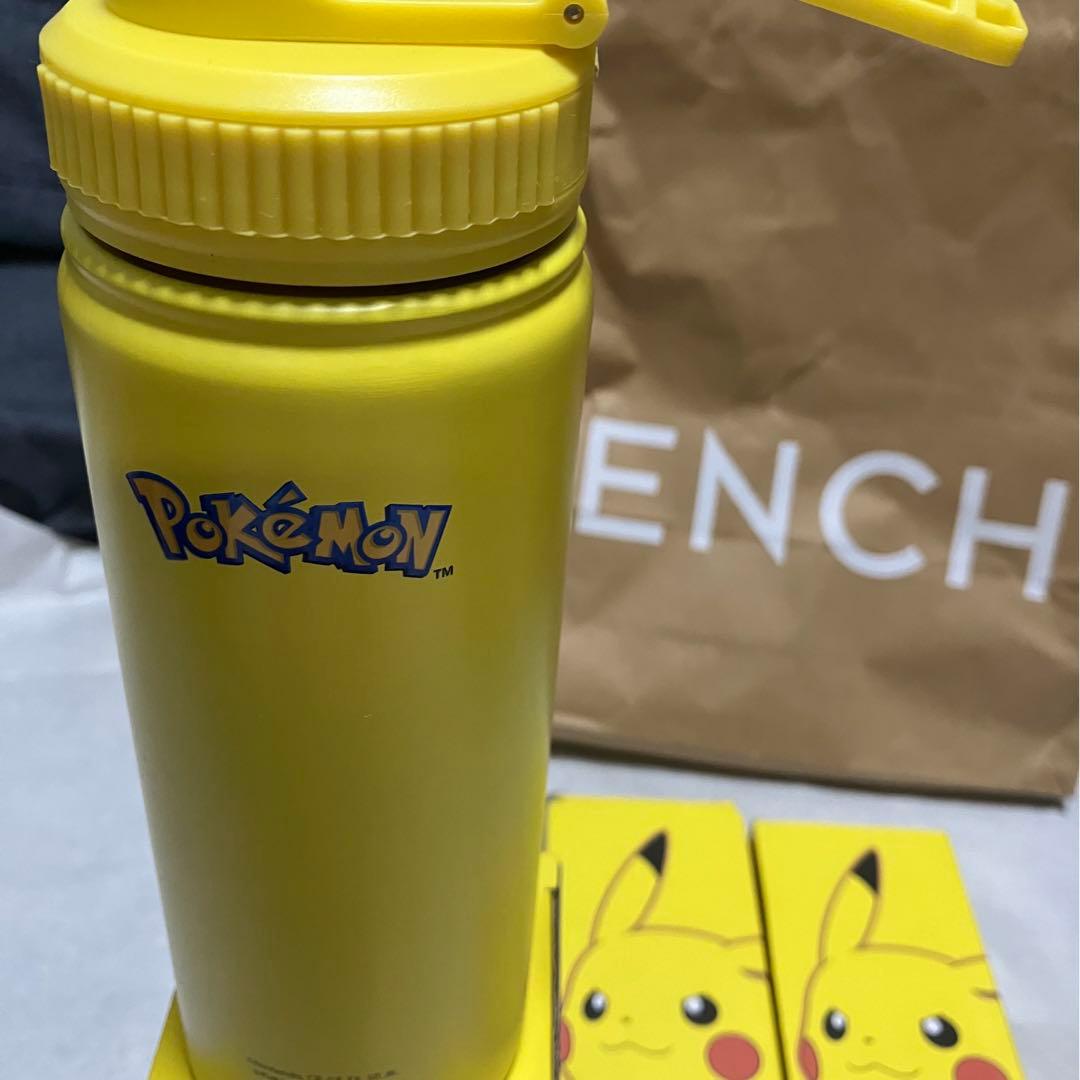 BENCH/ 　任天堂　ポケモン　海外限定販売ピカチュウの水筒　３セット