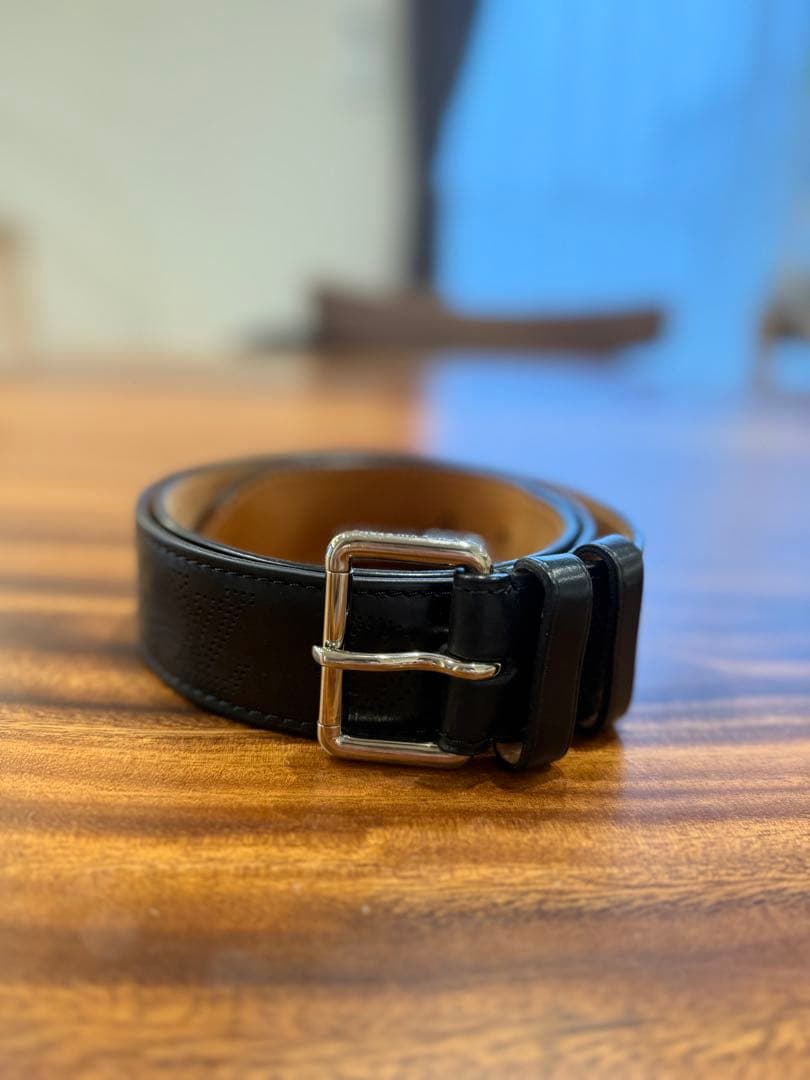 LOUIS VUITTON ブラックレザー ベルト