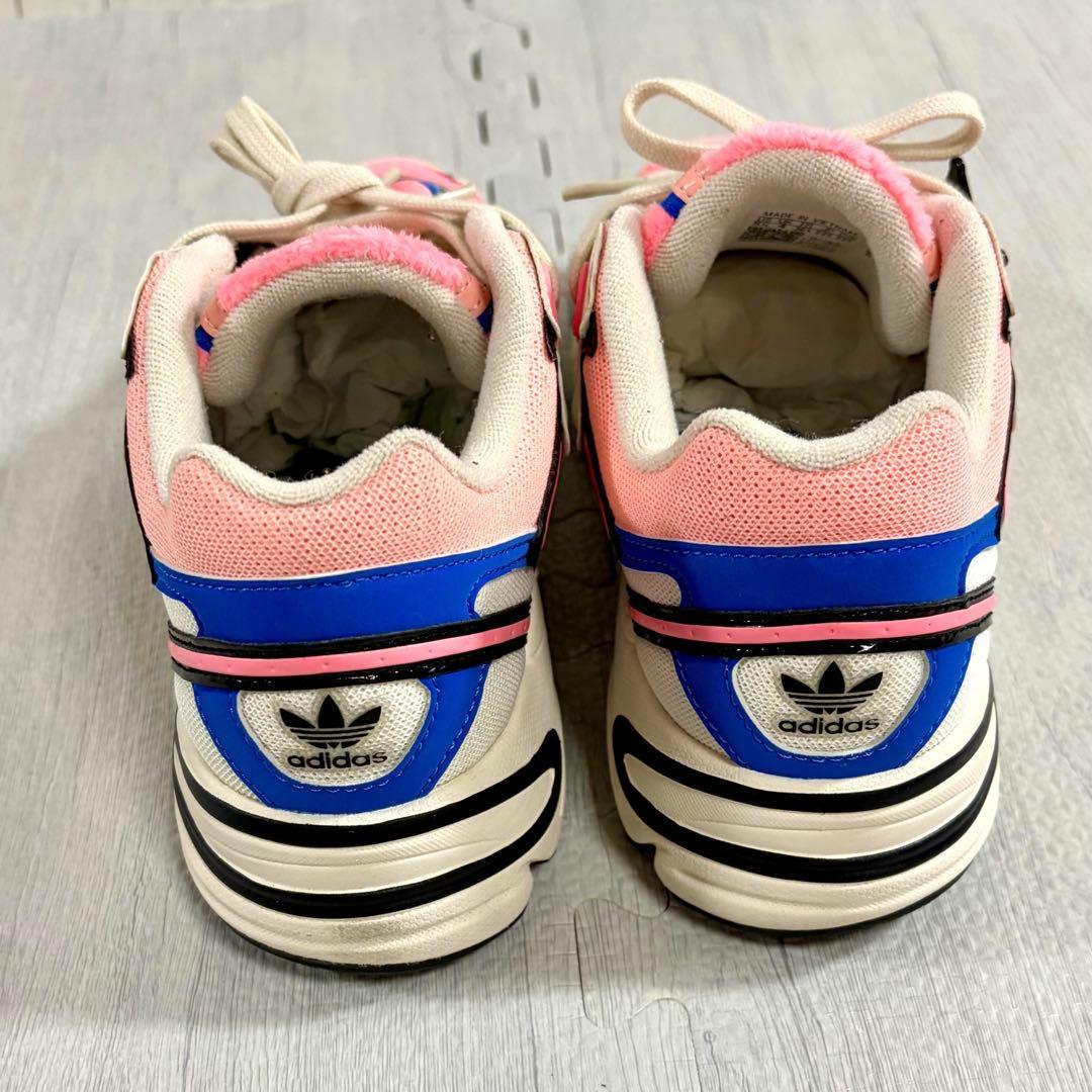 激レア コラボ adidas アディダス×ハローキティアンドフレンズ スニーカー