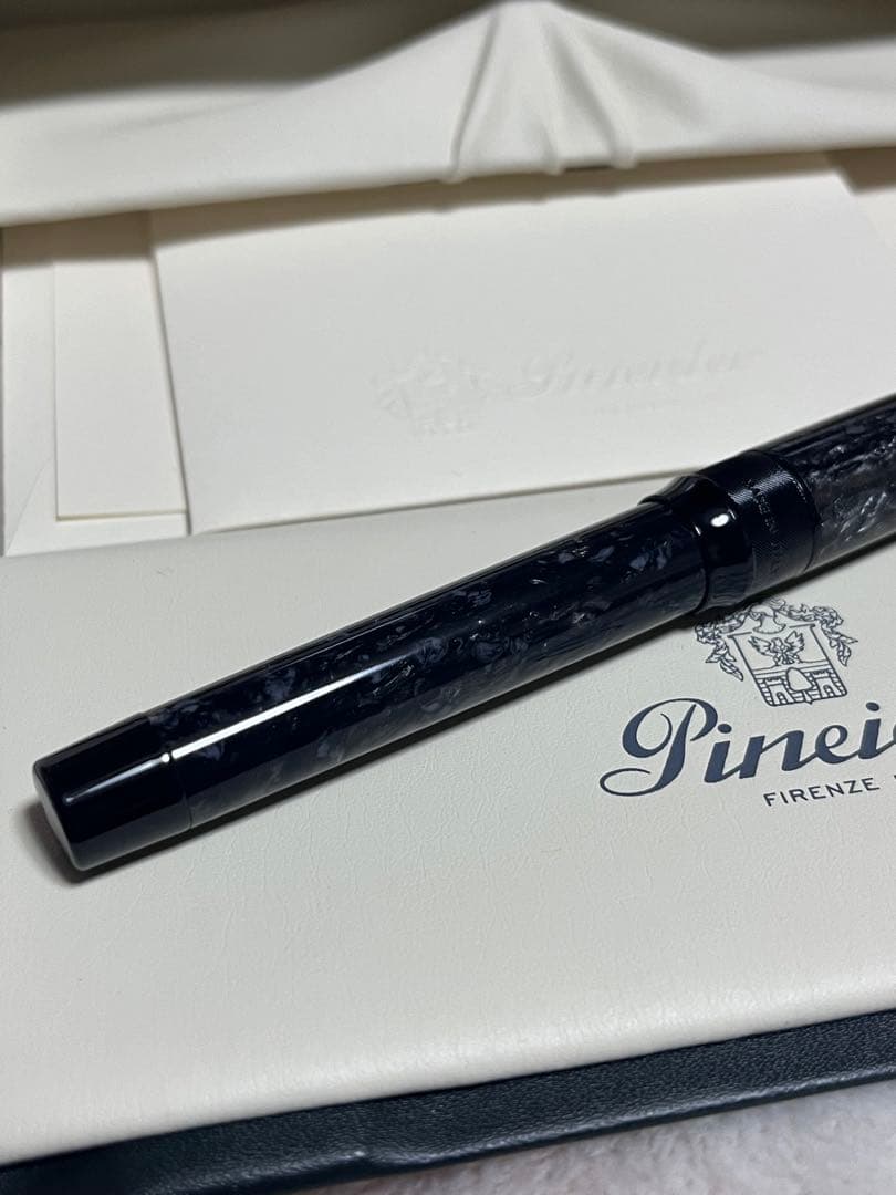 新品未使用 ピナイダー ラ グランデ ベレッツァ ロック 万年筆 グレー EF