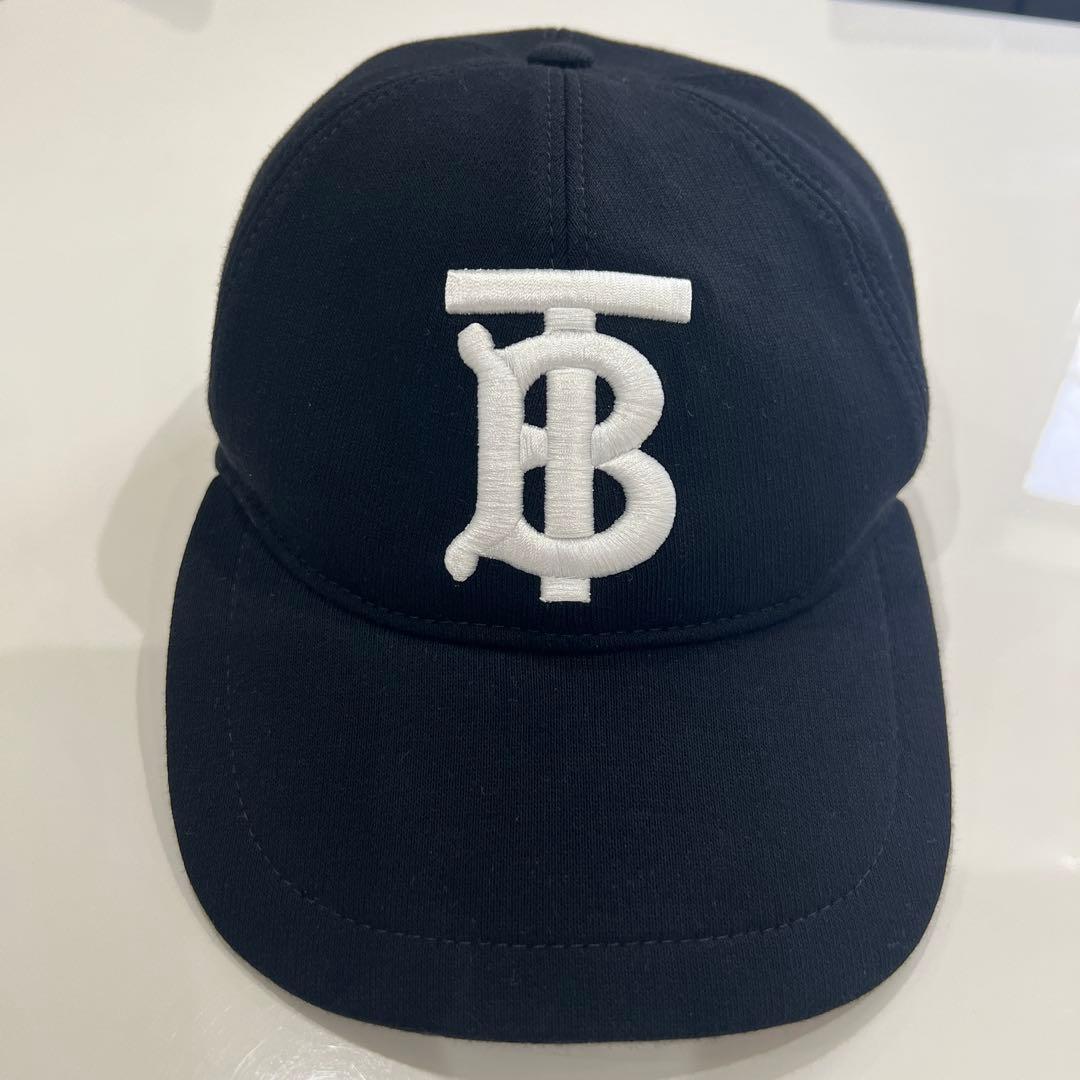 【新品・未使用】BURBERRY ブラックベースボールキャップ M