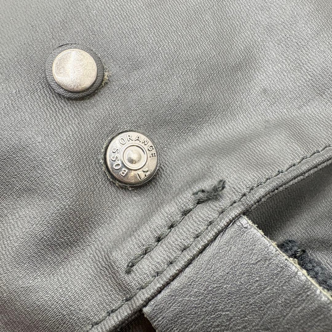 【美品/大容量】ヒューゴボスオレンジ　メッセンジャーバッグ　ブラック