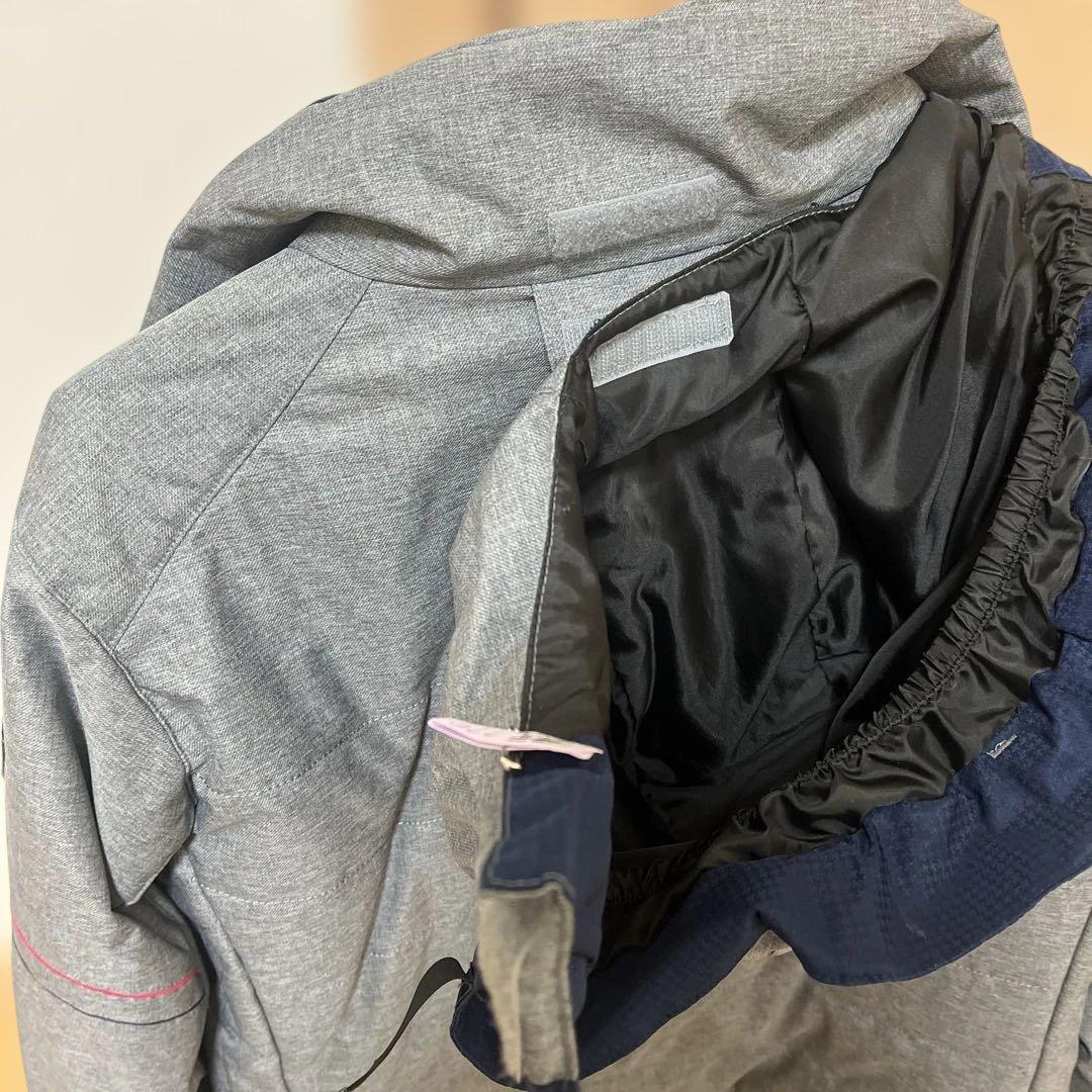 グレー フード付き スキーウェア 中綿入り　160