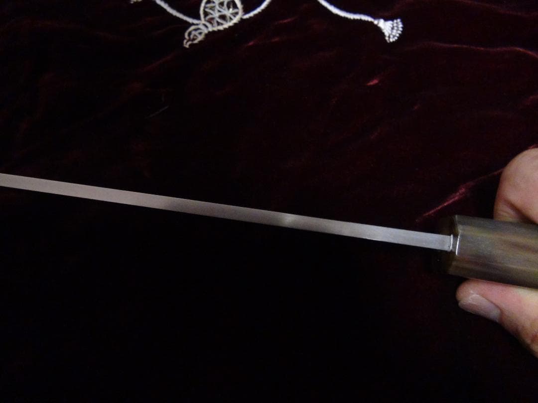 柳刃包丁刃渡27センチ本焼全鋼V金10号 黒檀白水牛八角柄新品。