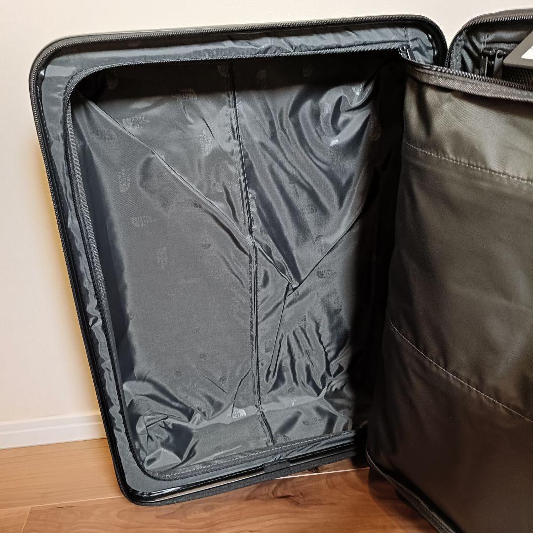 THE NORTH FACE ブラック キャリーケース 波状デザイン 収納多数