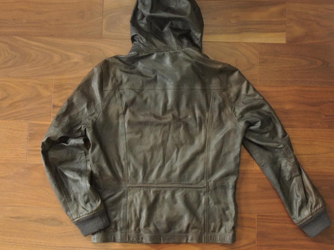 25万円　BOSS　ヒューゴボス　レザージャケット　48　極薄シープ　春夏にも