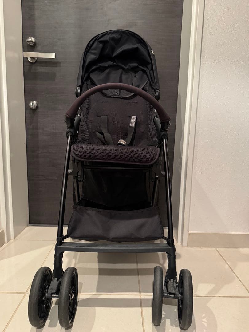 【美品】Combi ベビーカー Acbee plus AN ブラック