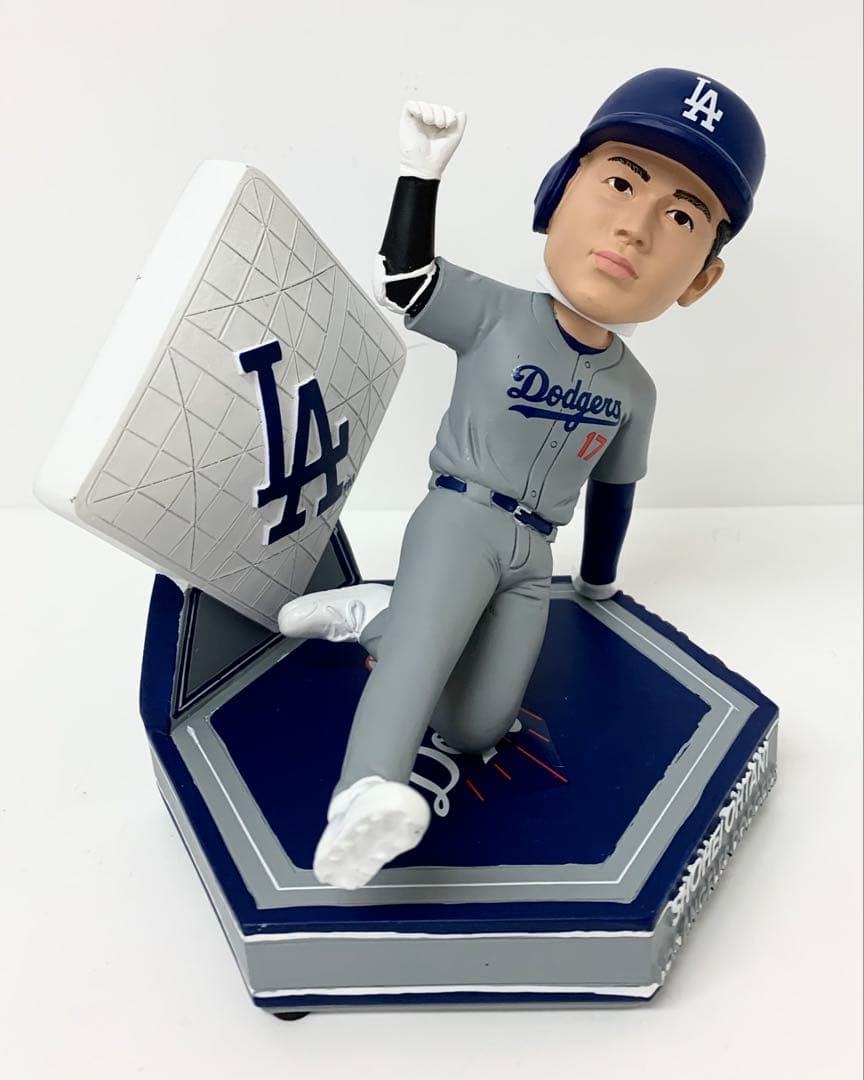 春*様 【M140】 foco 大谷翔平 ボブルヘッド ストールン ベースver