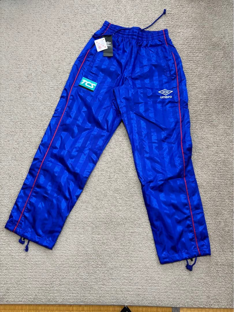 新品　umbro アンブロ FC東京　ウィンドブレーカー　 上下セット