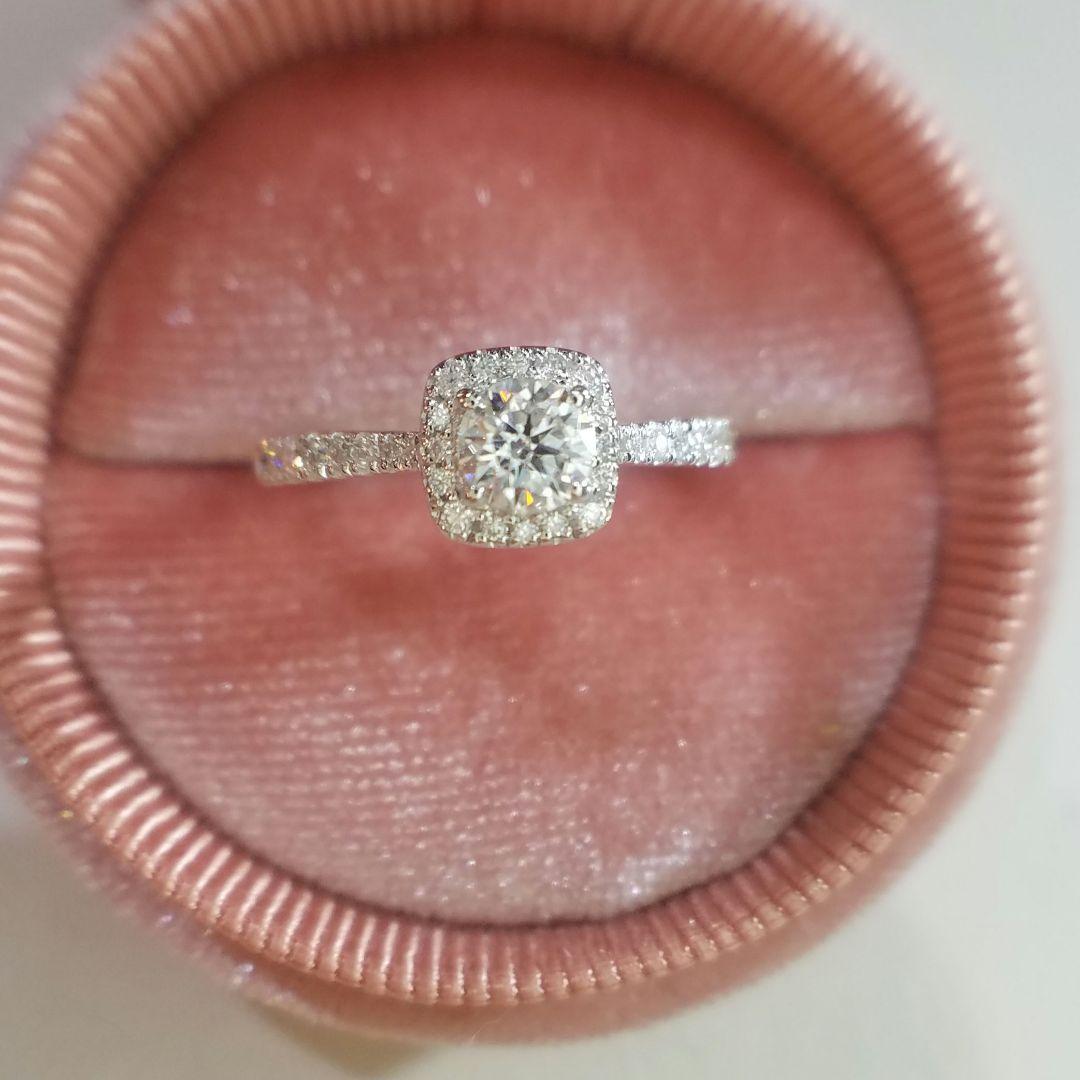 キャサリンページ！最高級モアサナイト　スクエアヘイローリング