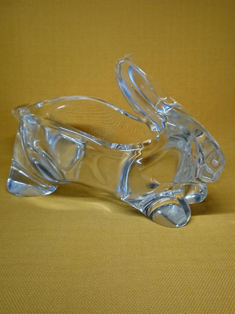 【美品】小物入れ　クリスタルガラス　兎　置物　インテリア　工芸品　A1555