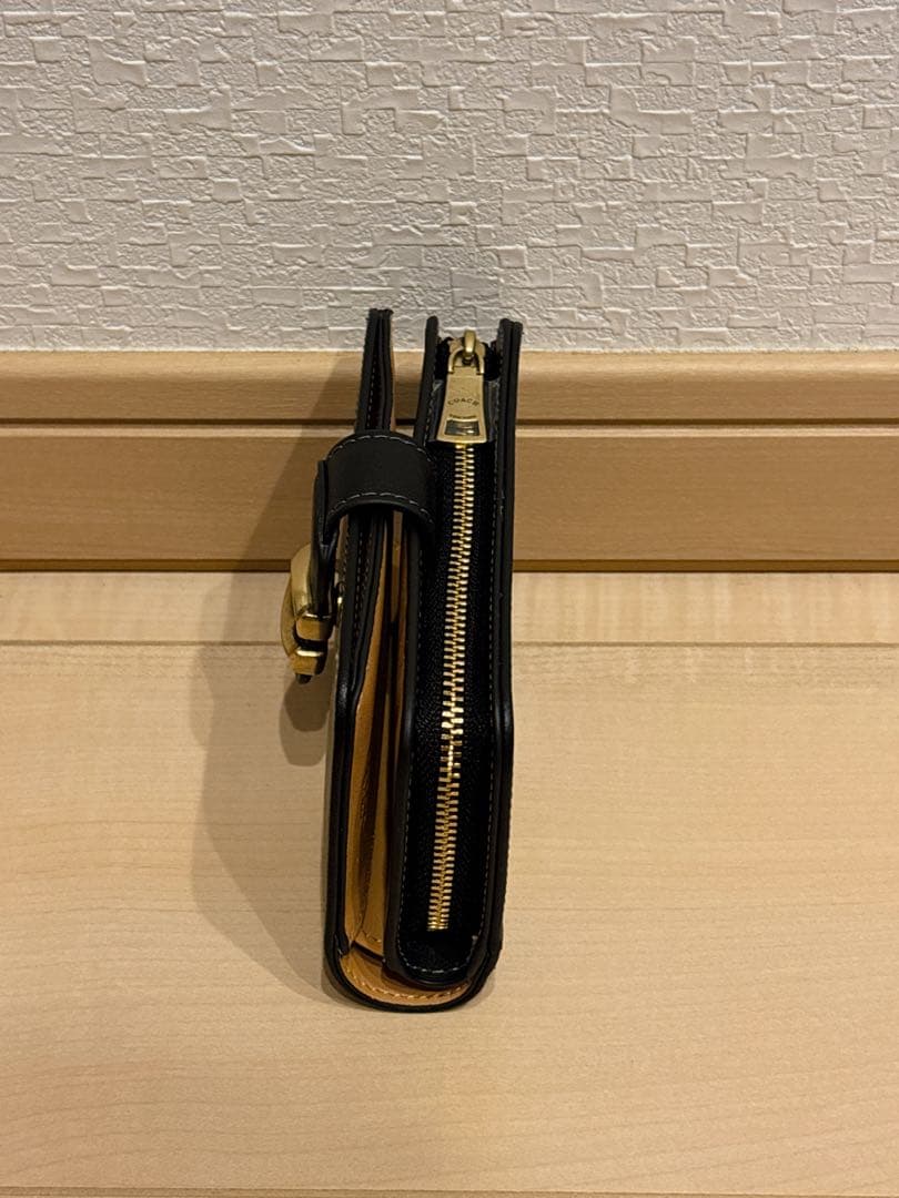 【人気商品】COACH コーチ タビーミディアムウォレット　黒色