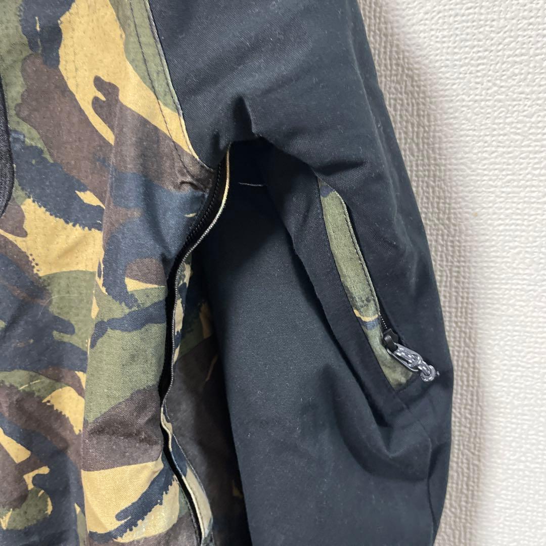 BURTON バートン スノボーウェア 迷彩 フード取外可能 S