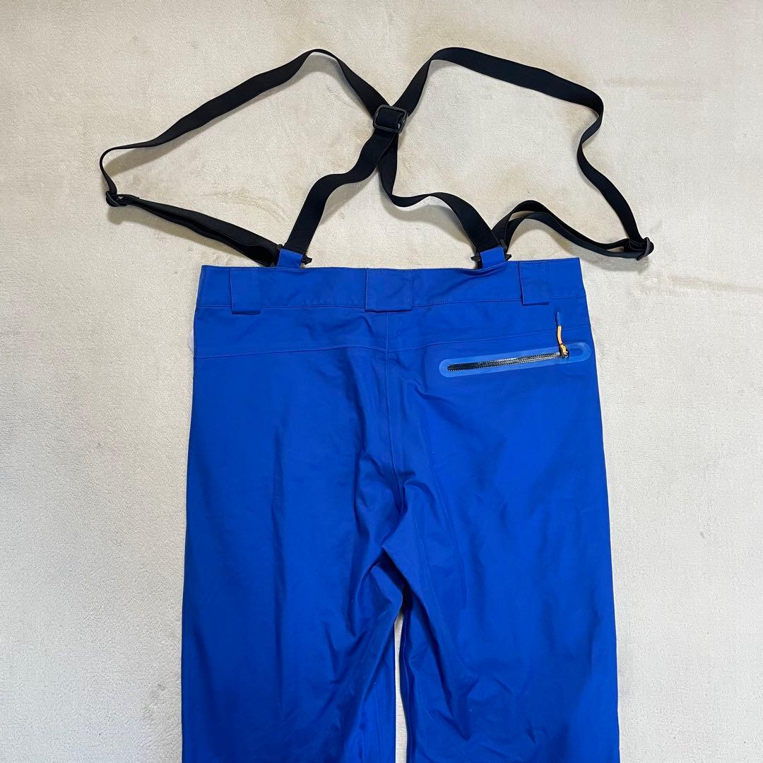 【新品未使用タグ付き】mountain hardwear ビブパンツ　M 青