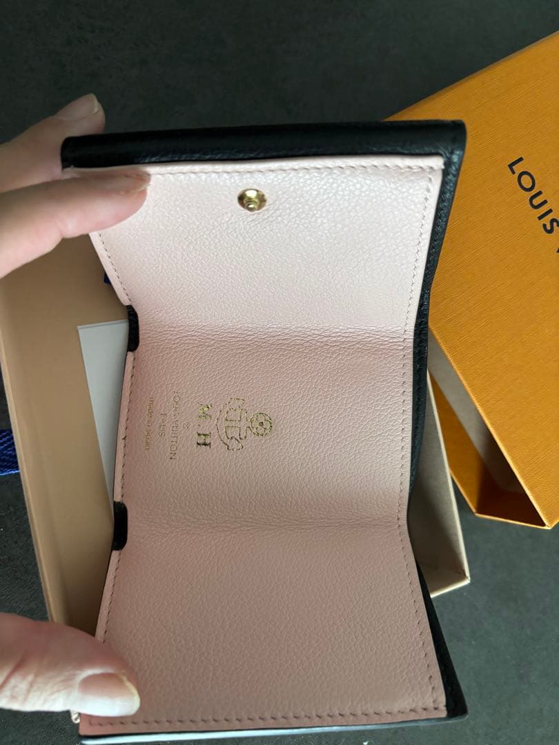 LOUIS VUITTON 三つ折り財布 黒白