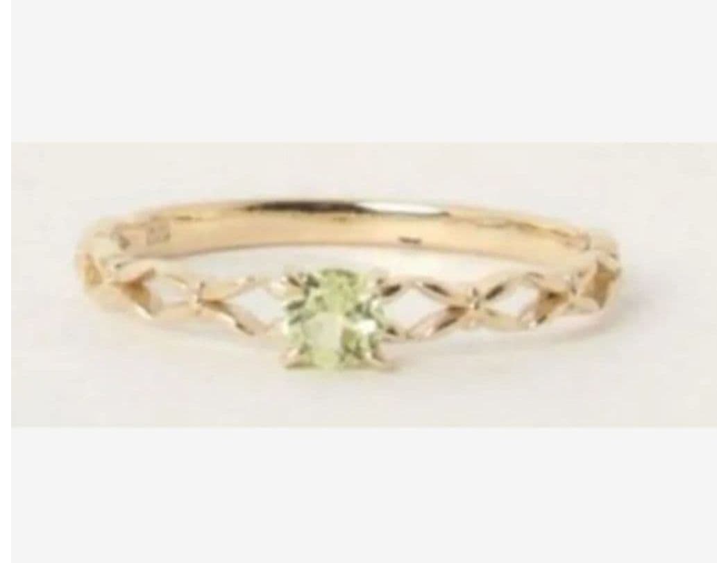 k10 YG ペリドット リング　9号