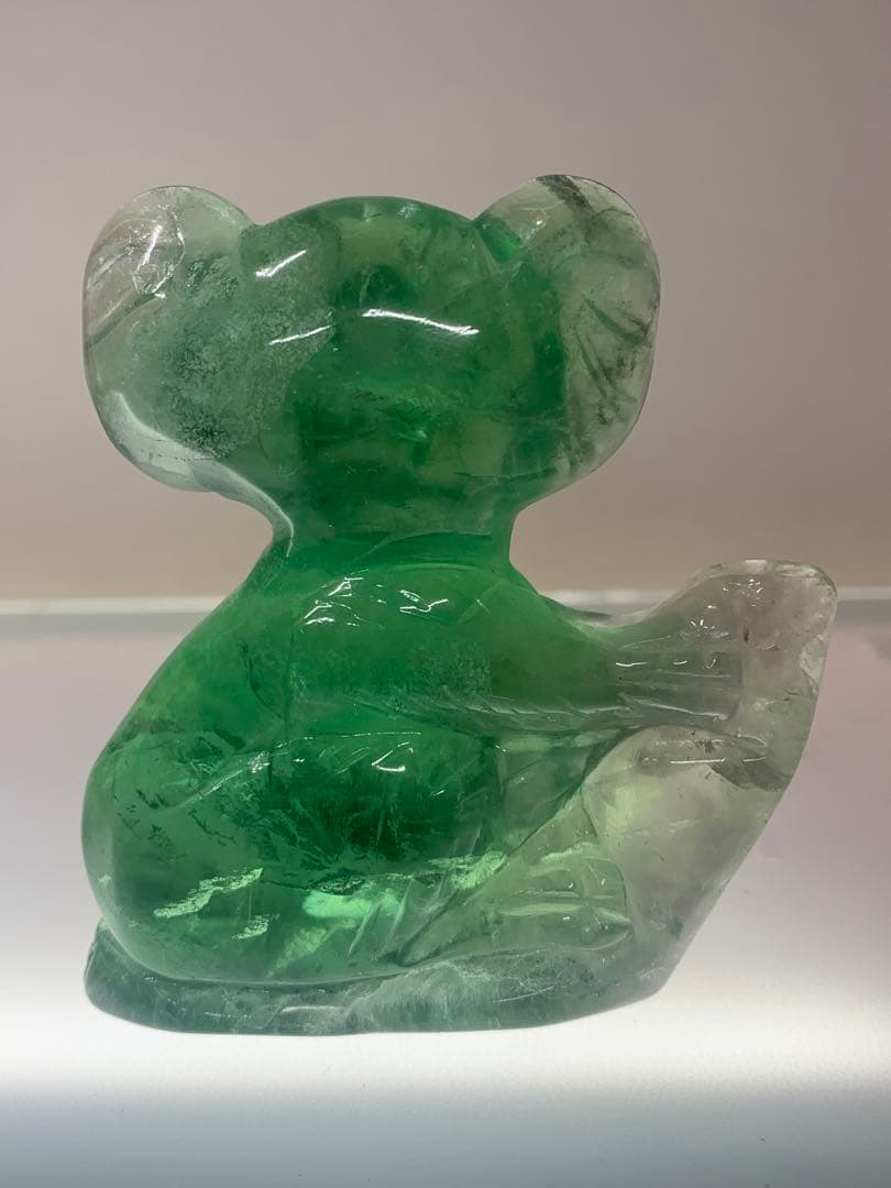 コアラ　フローライト　蛍石　高品質　アイリス　天然石　彫刻　激レア