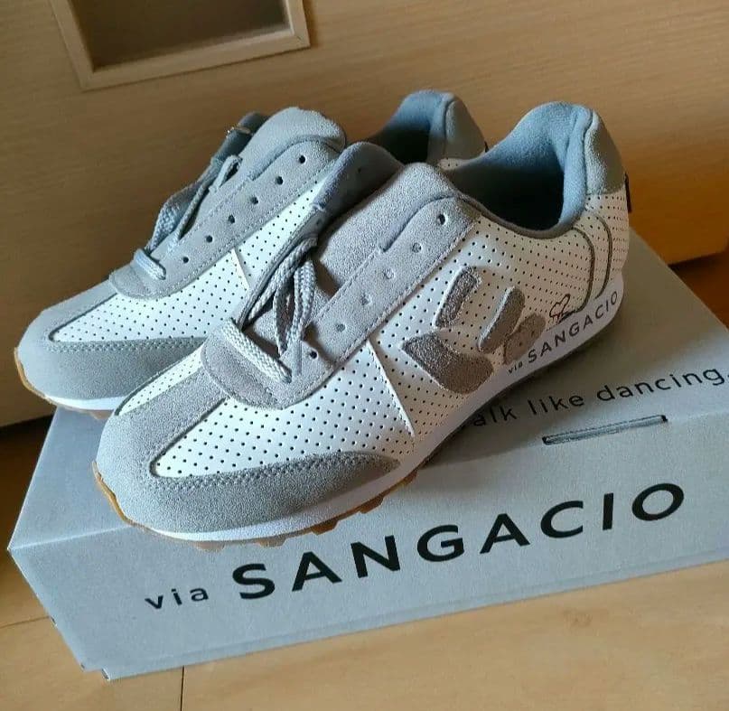 via SANGACIO メッシュスニーカー ホワイト/グレー 25cm　限定品