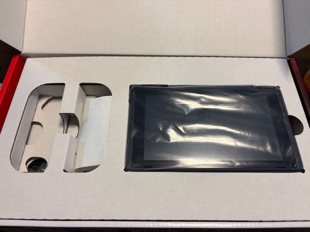 【Joy-Con欠品】ワンオーナー新型Nintendo Switch本体　グレー