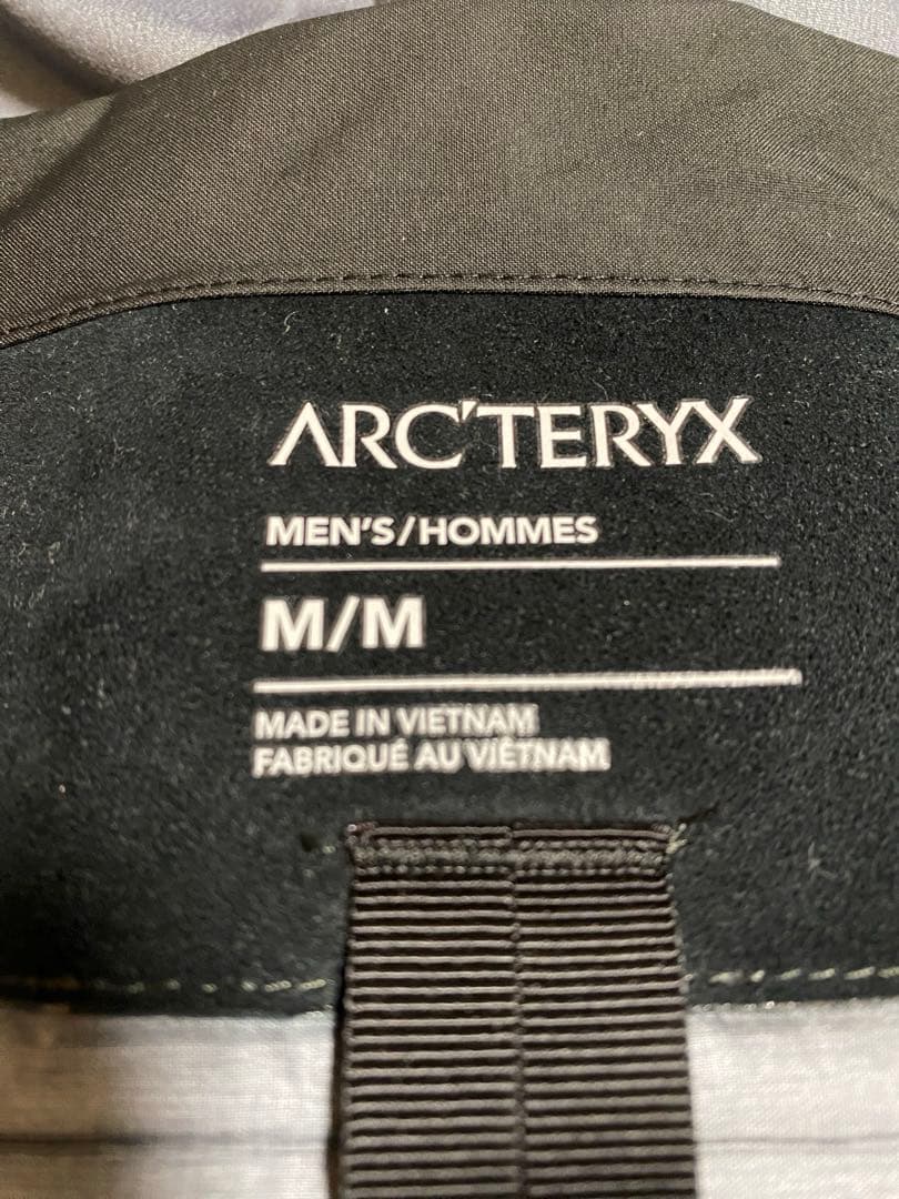 ARC'TERYX ベータAR マウンテンパーカー Mサイズ　BIRDAIDあり