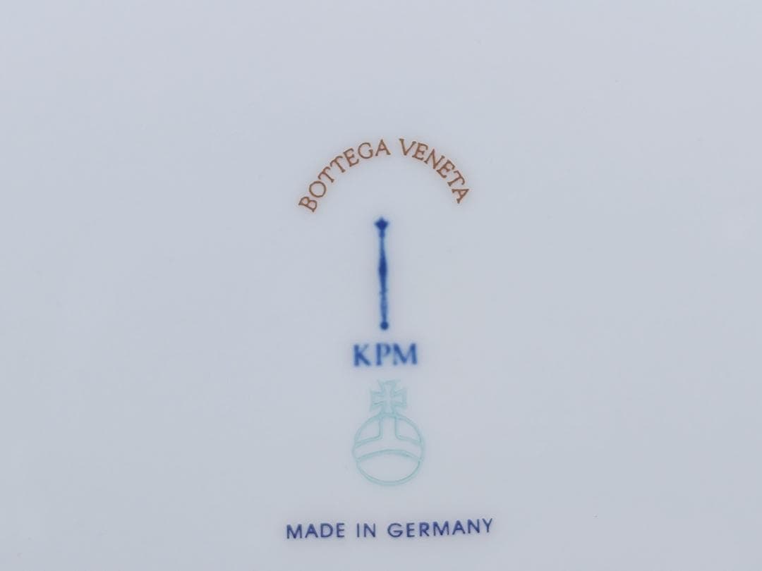 Bottega Veneta（ボッテガ・ヴェネタ）　大皿・サービスプレート