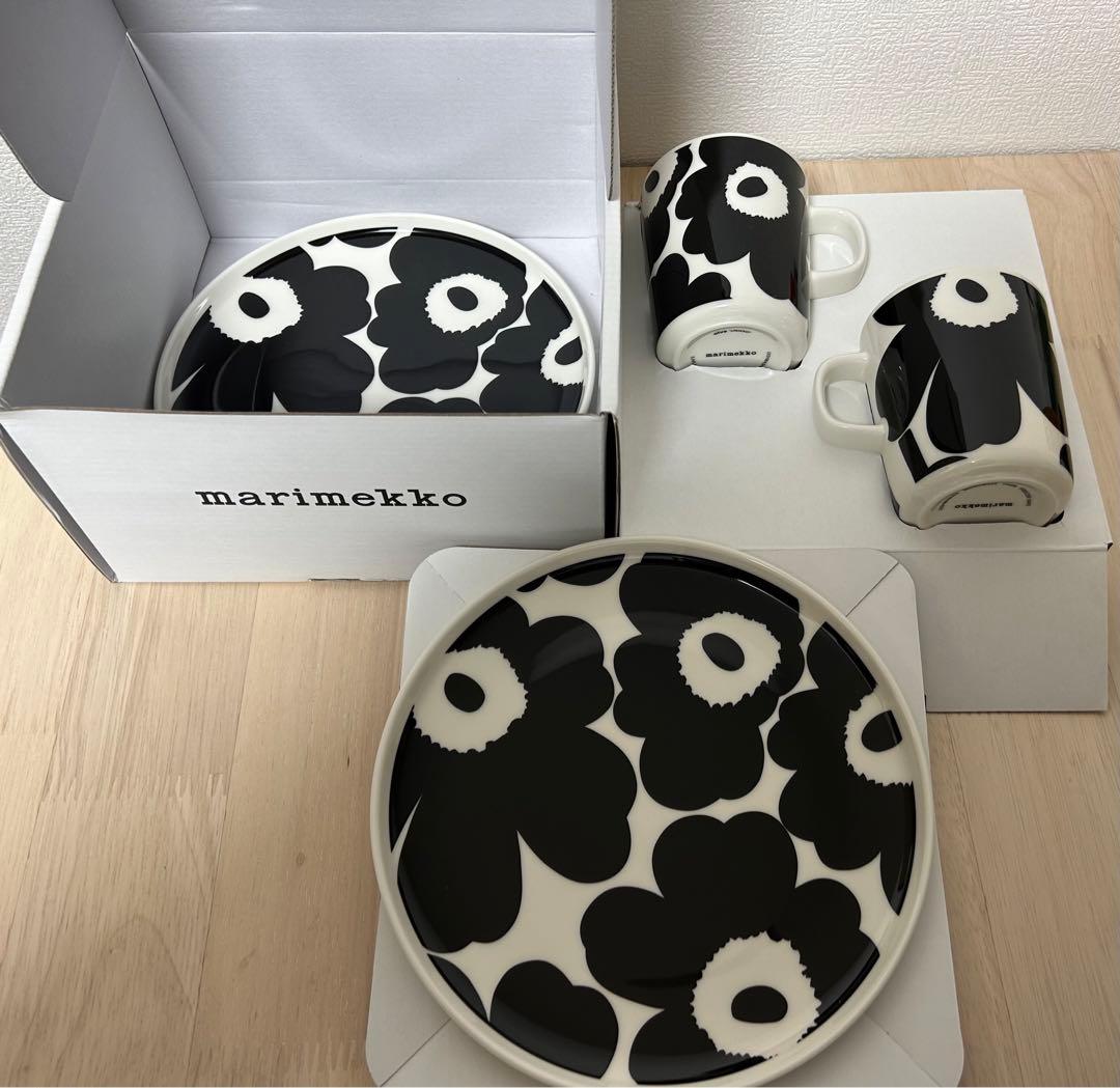 マリメッコ breakfast set 【未使用】ウニッコ マグカップ&プレート