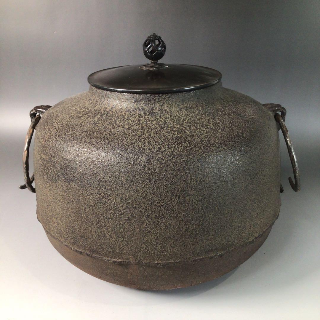 Ｒ８２２　茶釜　『釜師　菊地政光造』『阿弥陀堂釜』　共箱　茶道具