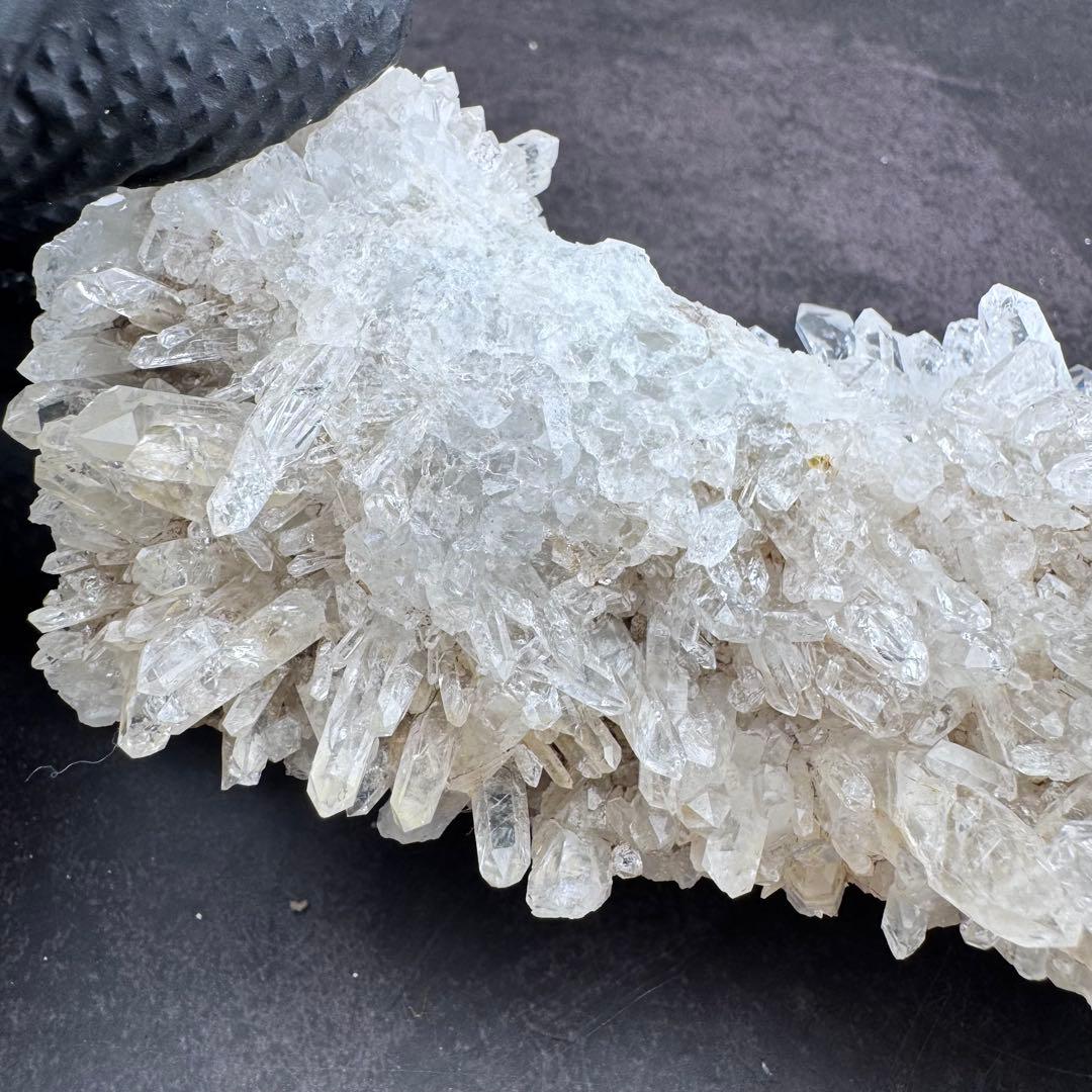 G-165水晶クラスター　原石　クリスタル　天然石　1kg キラキラ水晶原石