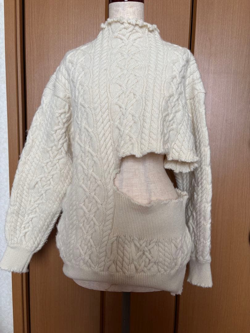 TOGA ウールケーブルニット