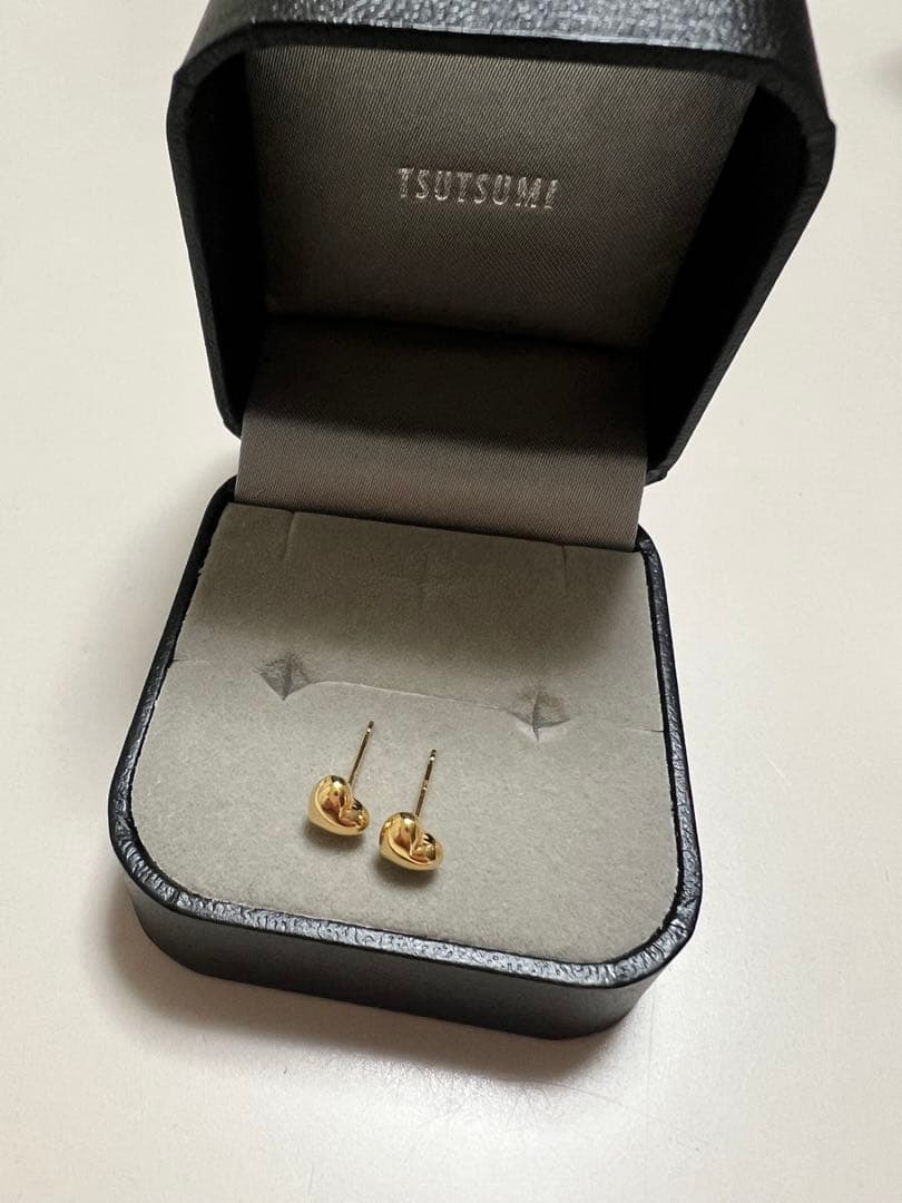 【美品】ツツミ 18K イエローゴールド ハートのピアス
