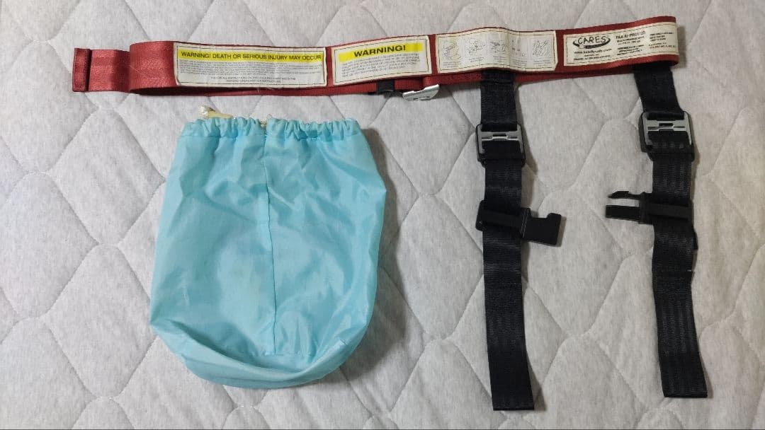 飛行機用　ハーネス　シートベルト　CARES