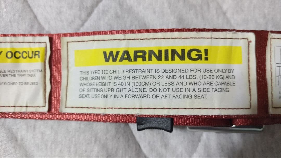 飛行機用　ハーネス　シートベルト　CARES