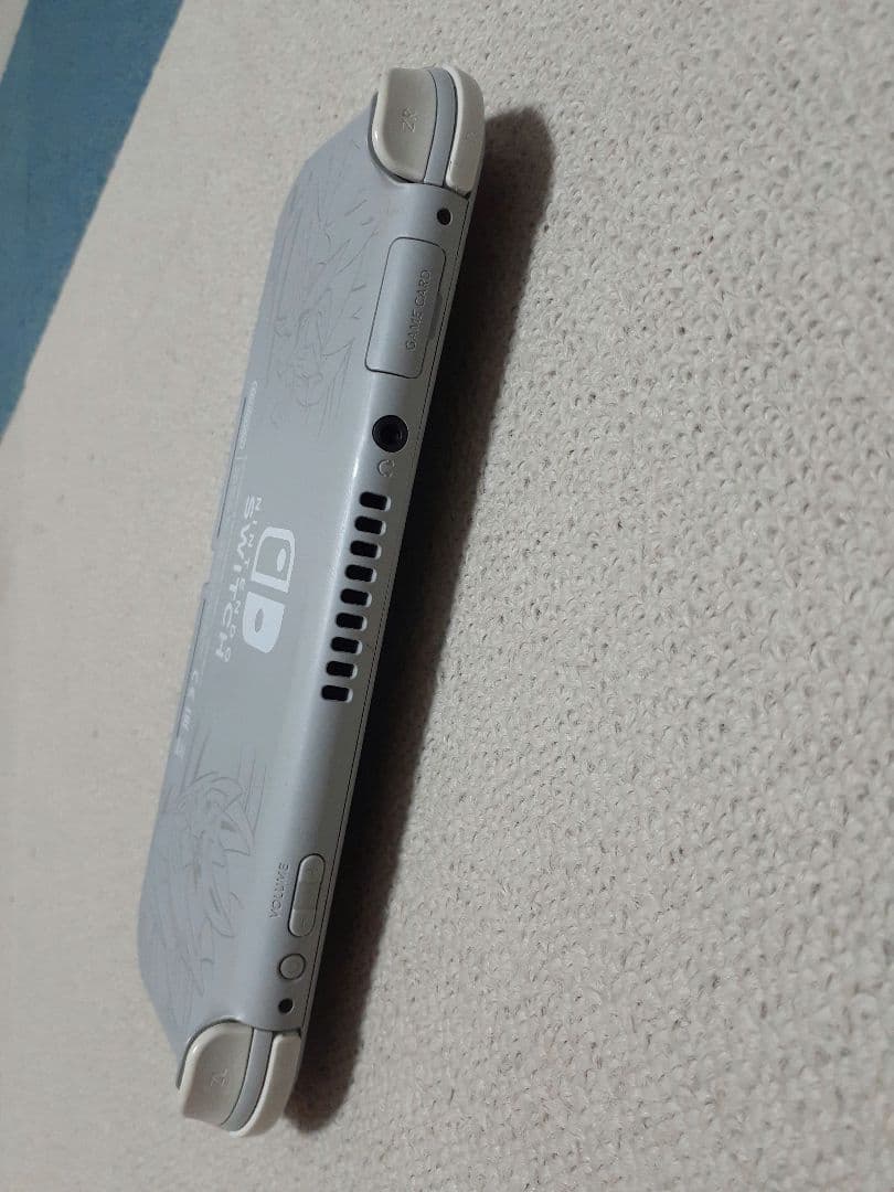 NINTENDO SWITCH LITE ザシアン・ザマゼンタ