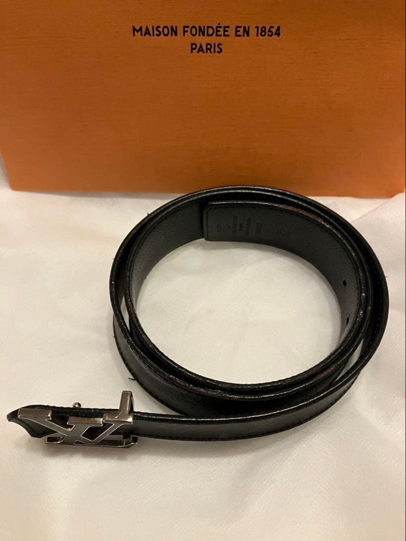 LOUIS VUITTON ルイヴィトン メンズ ベルト90 エクリプス