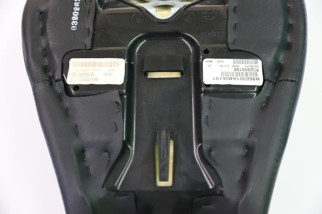 stomu ハーレー純正シート　スポーツスター　48　XL1200X