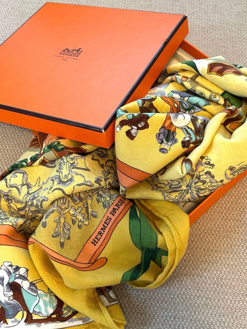 BLACK FRIDAY【Hermes】カレ