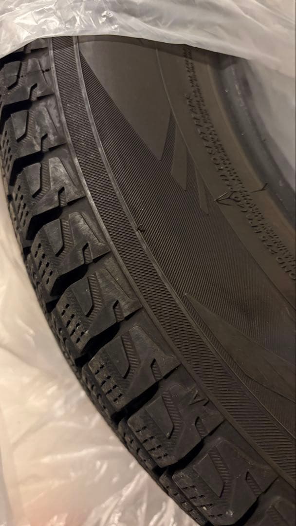 スタッドレスタイヤ 175/80R16 YOKOHAMA ジムニー